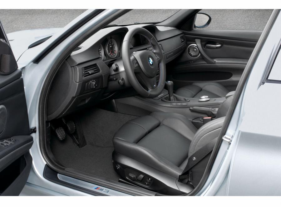  BMW M3 Sedan 2007 года  (фото 67 из 72)